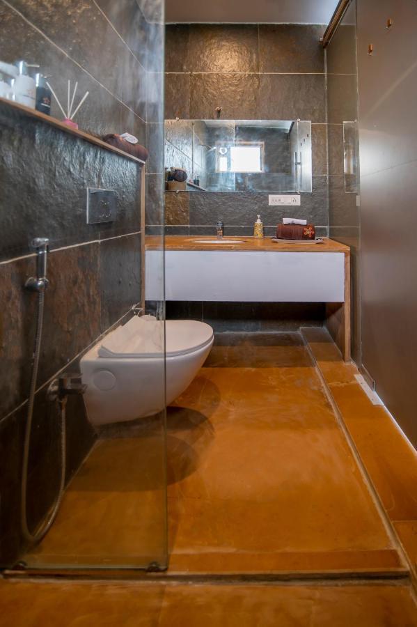 Saffronstays Onellaa, Nashik - Infinity Pool Villa Surrounded By A Vineyard Zewnętrze zdjęcie